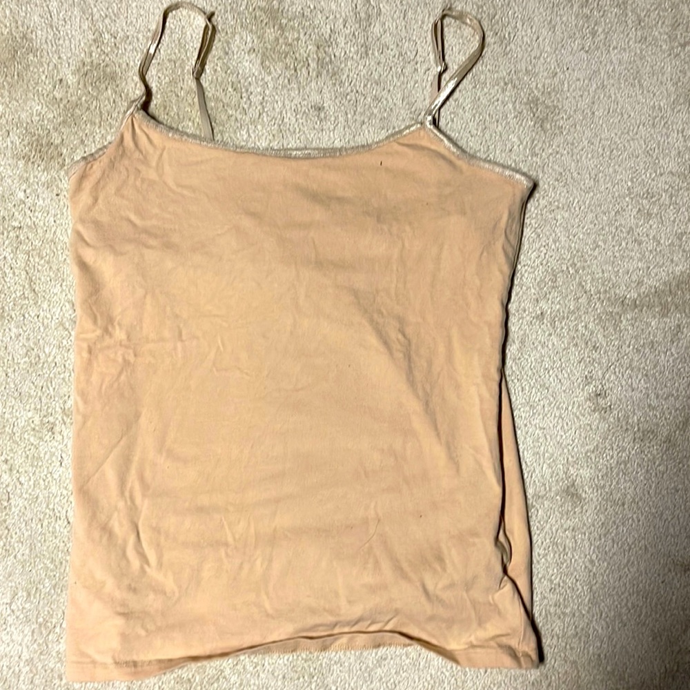 Undertake with built-in bra